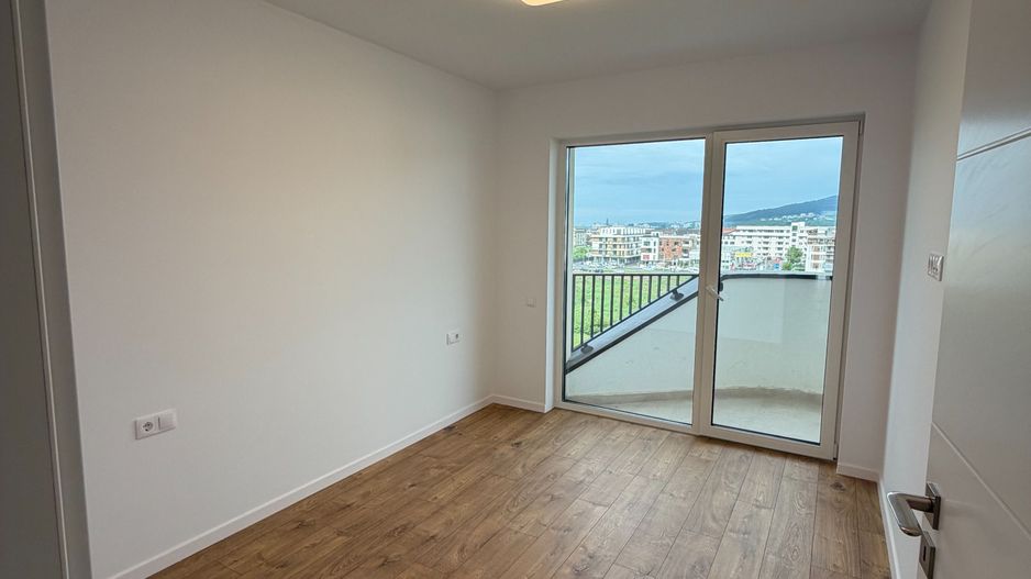 Apartament două camere, finisat nou, zona Eroilor - Poză 3
