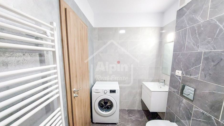 Apartament Suprafata Mare I Tractorul Coresi - Poză 4