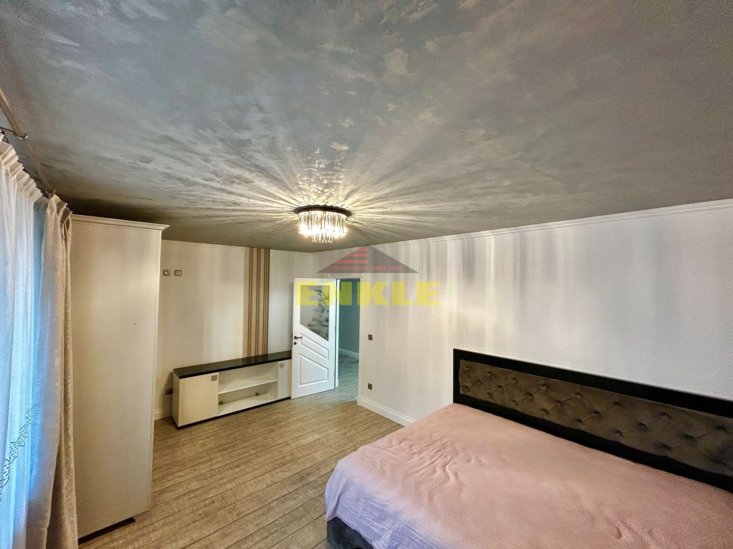 De vanzare apartament cu 3 camere, zona Piata Mare. - Poză 7