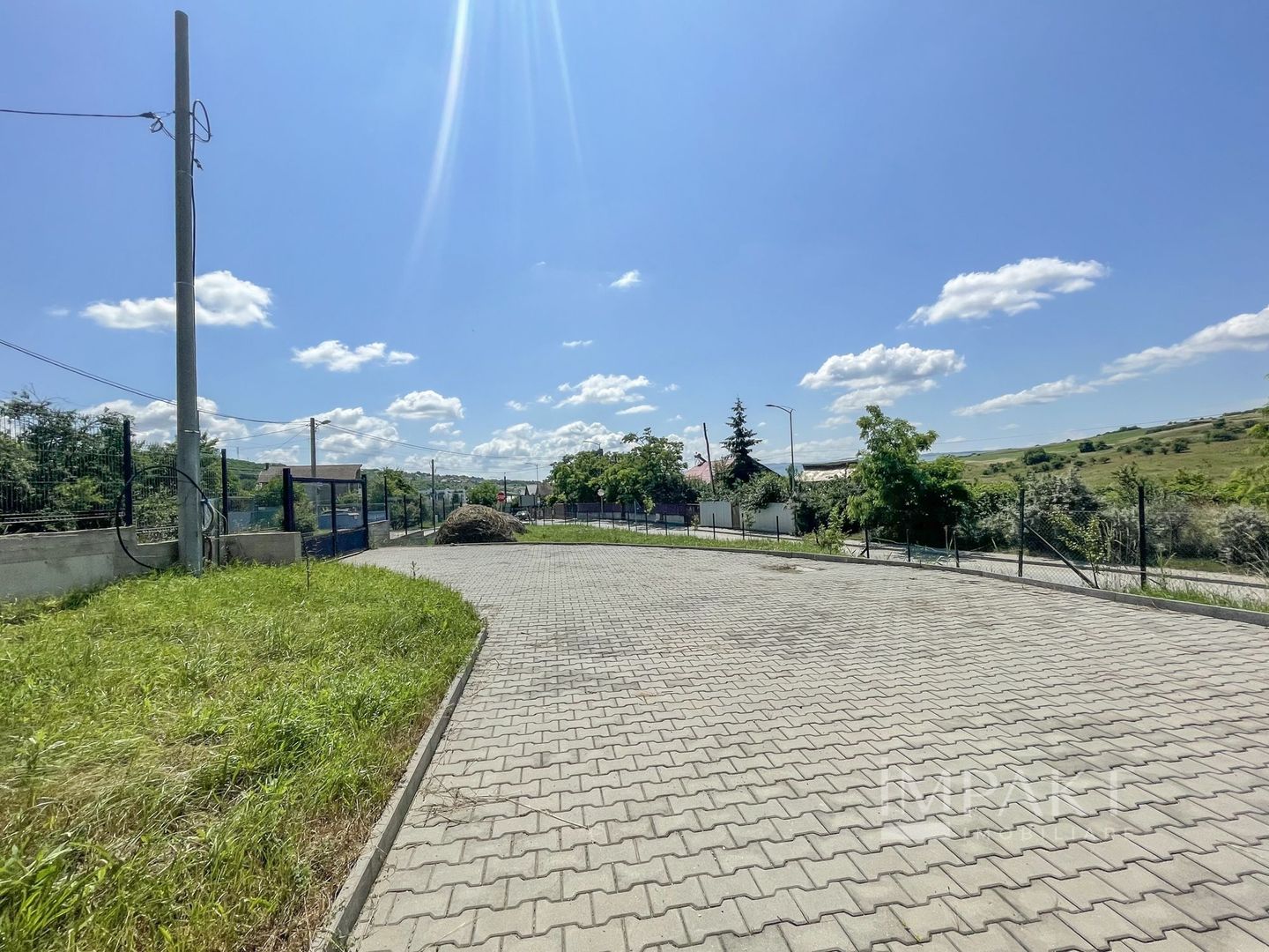 Casa individuala pe 3 niveluri pretabila pentru birouri, in cartierul Iris - Poză 22