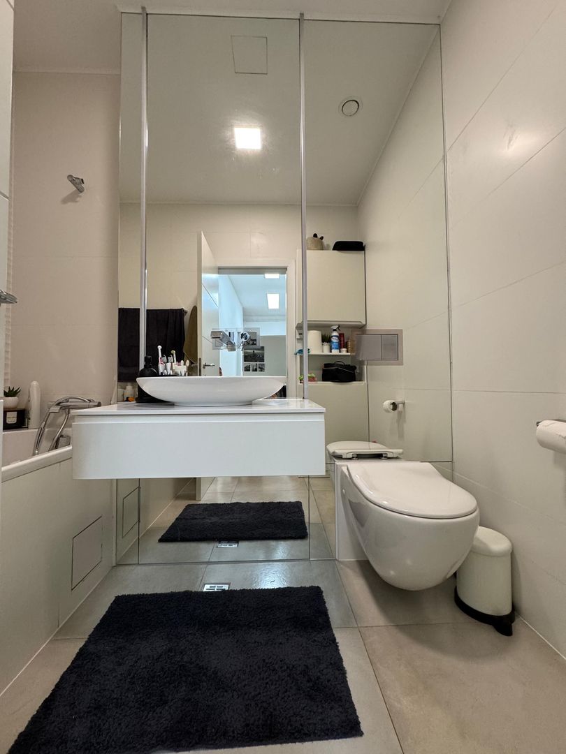 2 camere| TERASA 24MP | PIATA VICTORIEI- BANU MANTA-1MAI - Poză 10