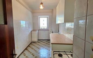 Apartament 3 camere, 2 bai, Sf. Lazar – Centru Civic, balcon 15 mp, centrala proprie - Poză 4