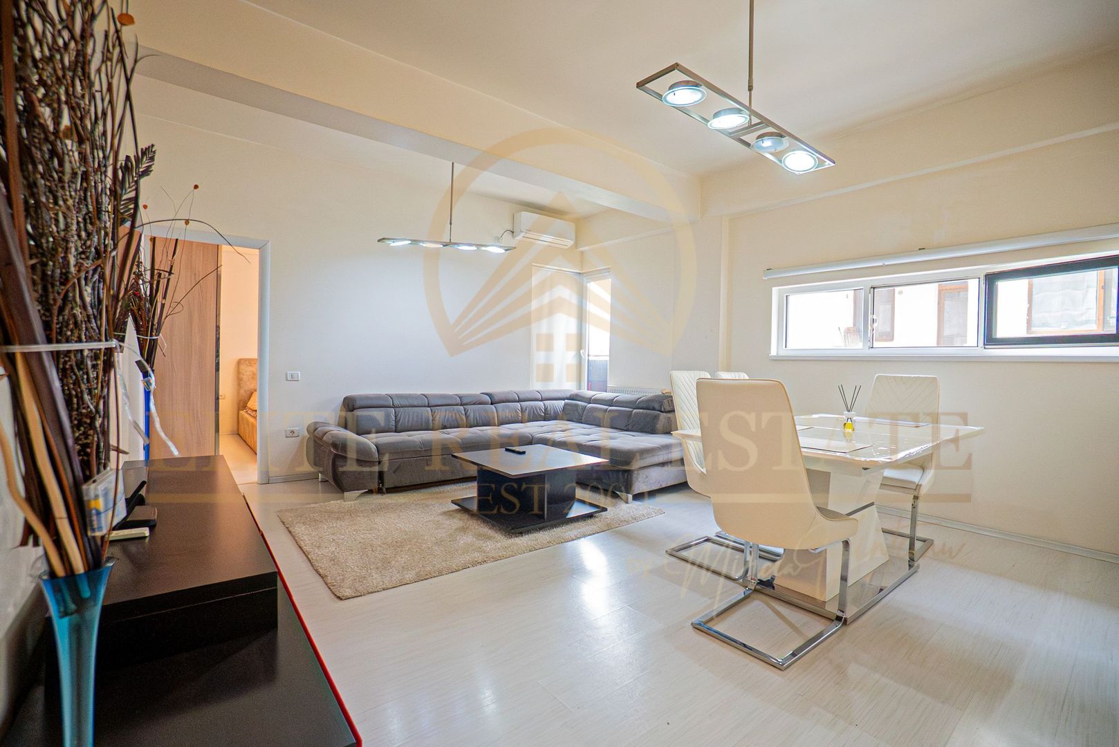 Primo–Compozitori - Apartament cu 2 camere si 2 locuri de parcare. - Poză 1