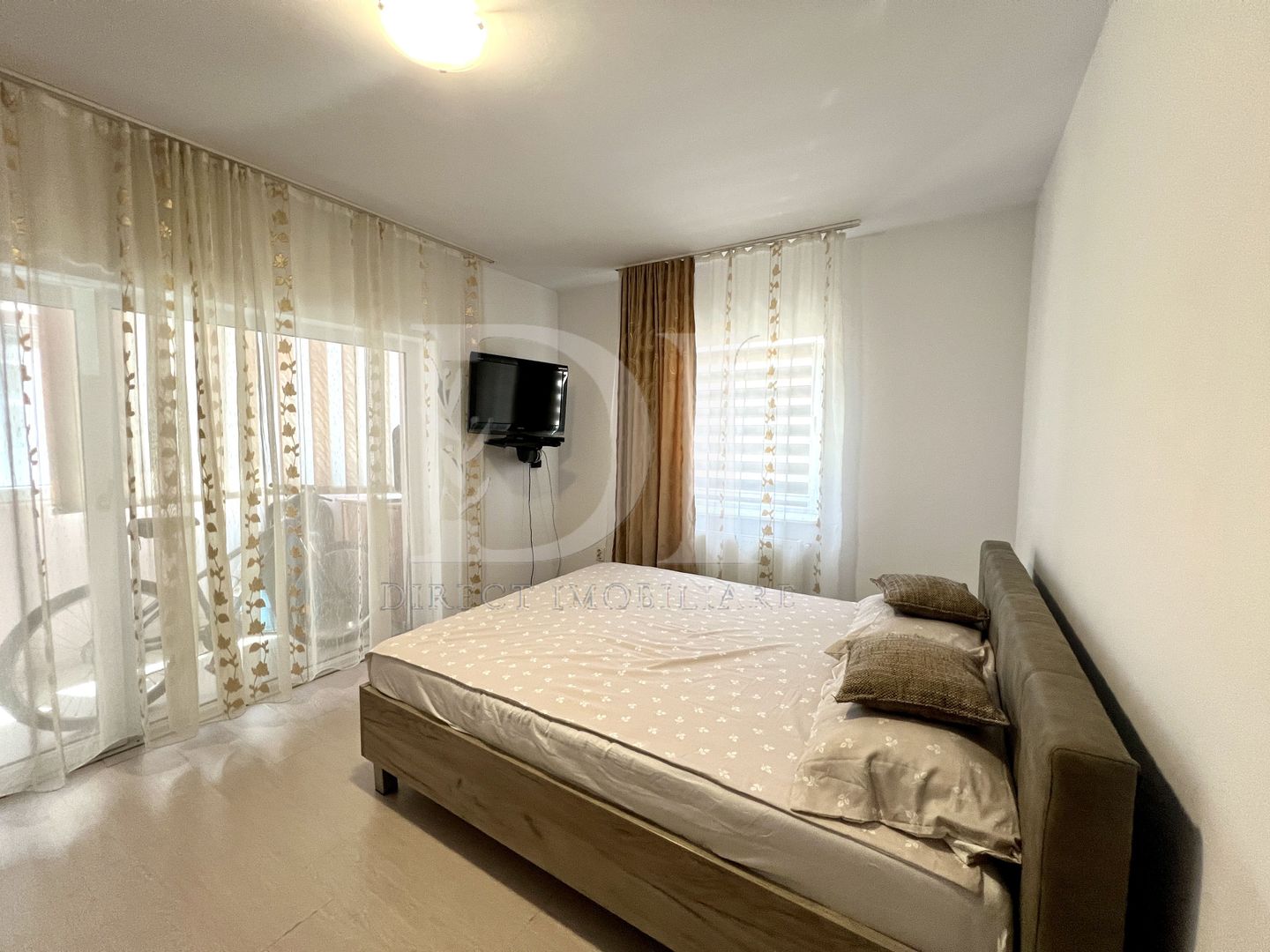 Apartament doua camere decomandate | Doua parcari | Zona Florilor - Poză 3