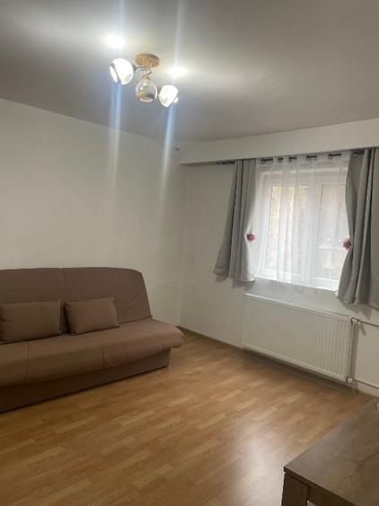 Vand apartament 2 camere - Poză 5