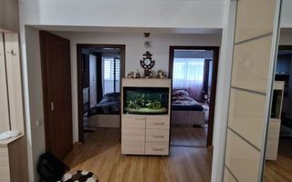 Apartament complet mobilat, cu 2 balcoane termopan. Parcare și boxă. - Poză 2