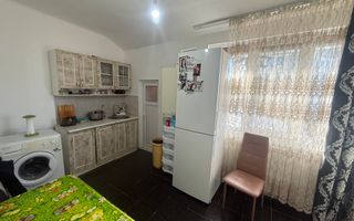 Apartament 2 cam in Vila etaj 1 + pod + curte 34 mp Campina - Poză 6