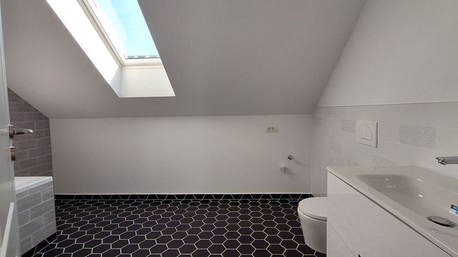 Apartament cu 3 camere si 2 locuri de parcare - Poză 7