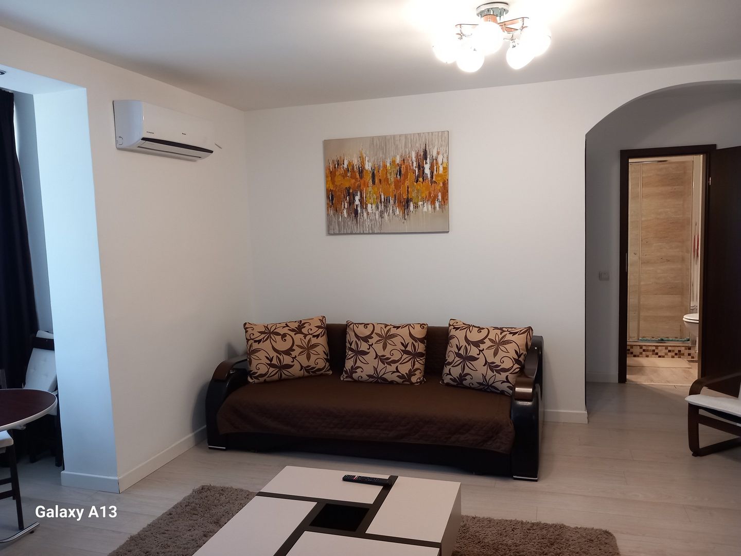 BRASADAS închiriază ap 2 cam etaj 1/8 50mp Piata UNIRII. - Poză 2