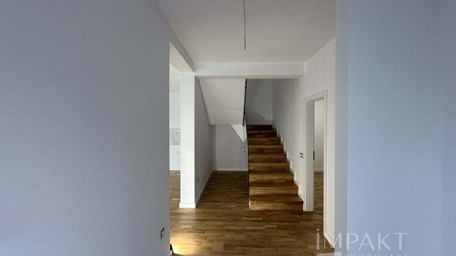 Casa cuplata in Floresti, zona str. Eroilor! - Poză 8