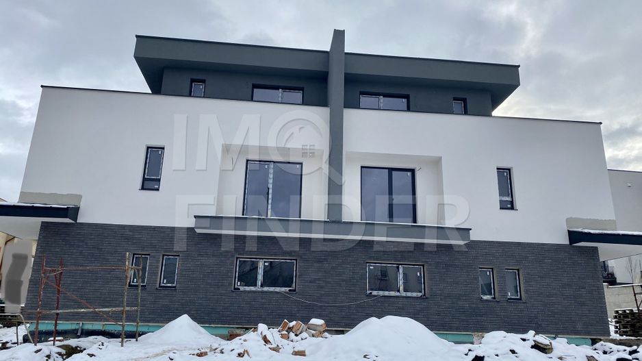 Vanzare parte duplex Buna Ziua, retras de la artera principala - Poză 2