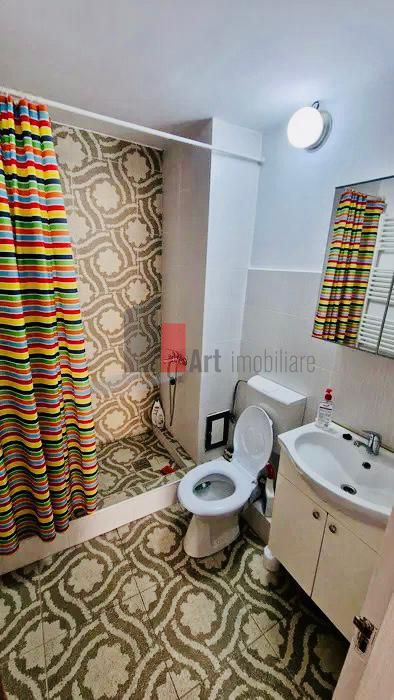 Apartament 4 camere  13  Septembrie renovat ,mobilat,utilat  gata de mutare - Poză 3