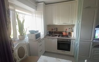 Apartament 2 camere cochet SD 41 mp. Pacurari 95000 euro - Poză 1