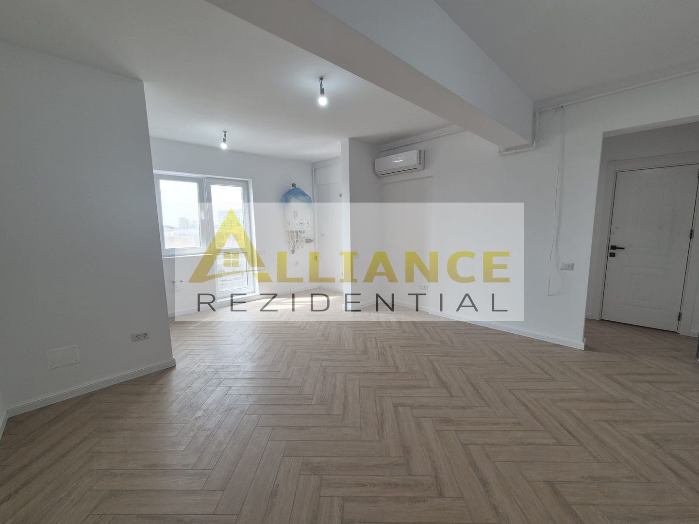 STUDIO PREMIUM DE VÂNZARE COMPLEX NOU, 5 MINUTE METROU BERCENI - Poză 15