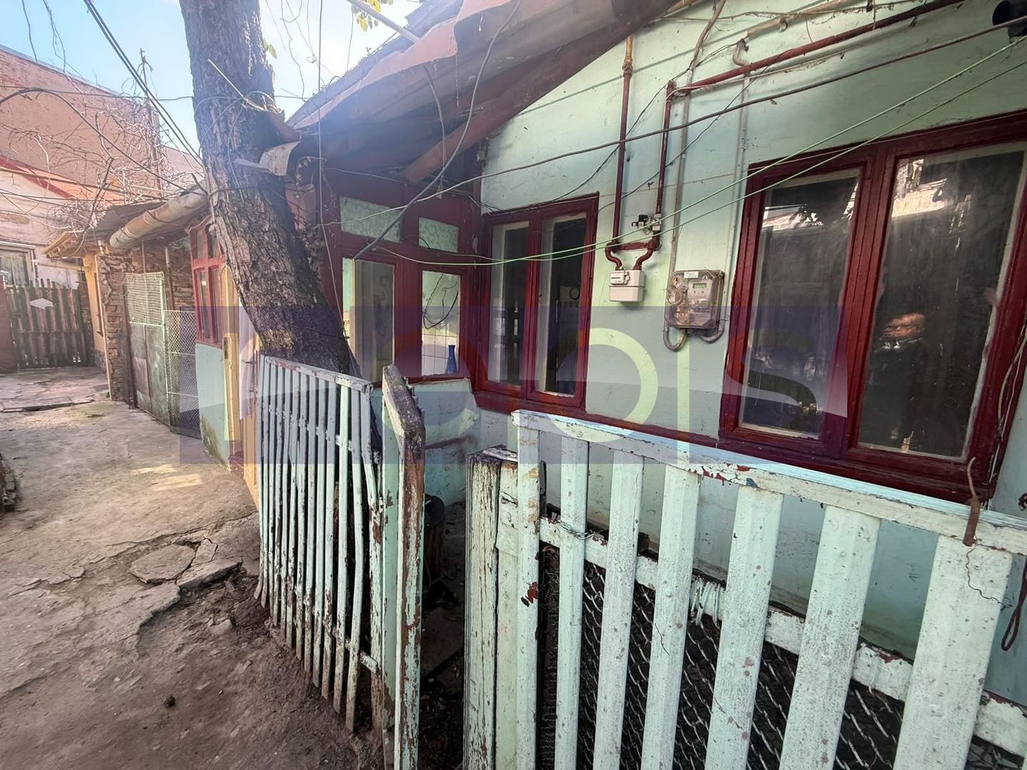 DE VANZARE CASA INTERBELICA  – 3 CAMERE - METROU STEFAN CEL MARE - Poză 11