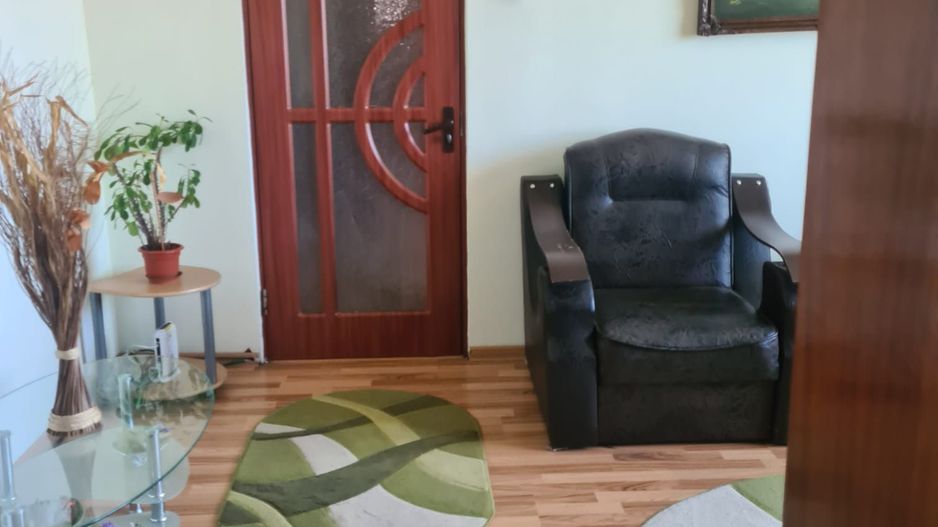 APARTAMENT 3 CAMERE & 2 BALCOANE RENOVAT | 65000EURO - Poză 2