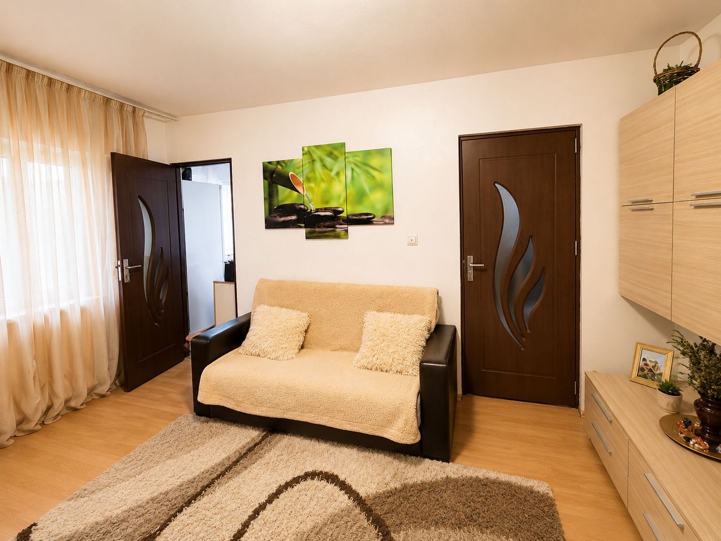 Soarelui | 1 Camera | Bloc izolat si mansardat | Bucatarie inchisa - Poză 5