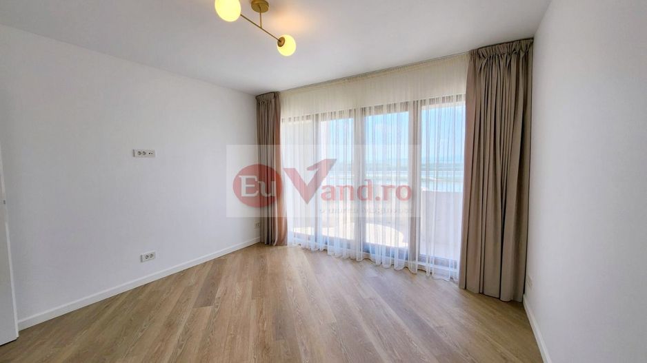 De vanzare apart. 3 camere Faleza , vedere Dunare, 78 mp, renovat premium - Poză 3