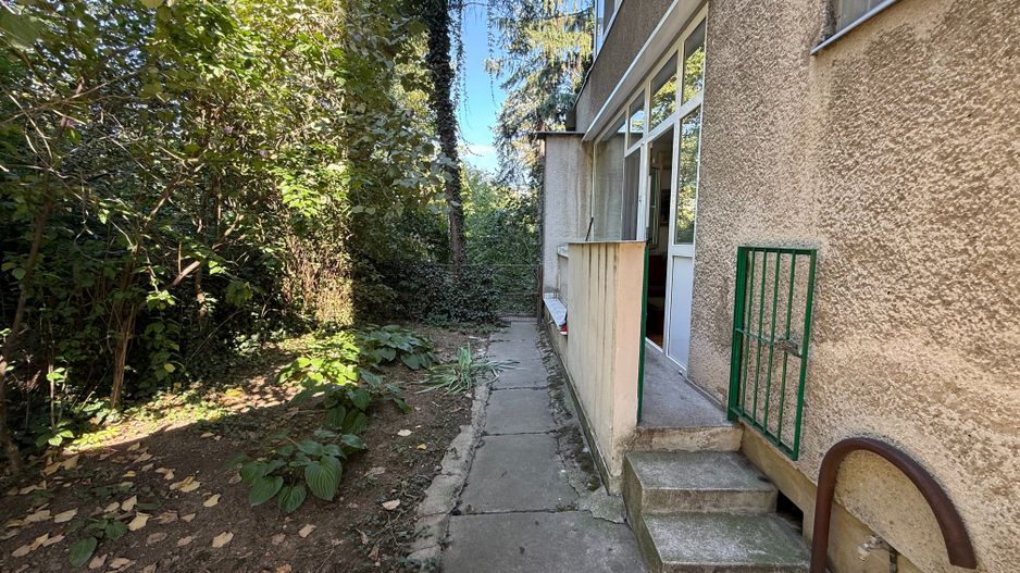 De vanzare 4 camere, curte exclusivă 250 mp, Str. Uruguay - Bucuresti - Poză 20