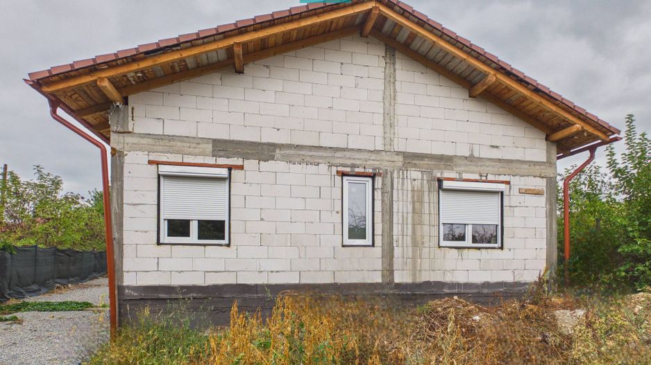 Casă nouă cu 3 camere, în localitatea Miniș, Arad - Poză 8