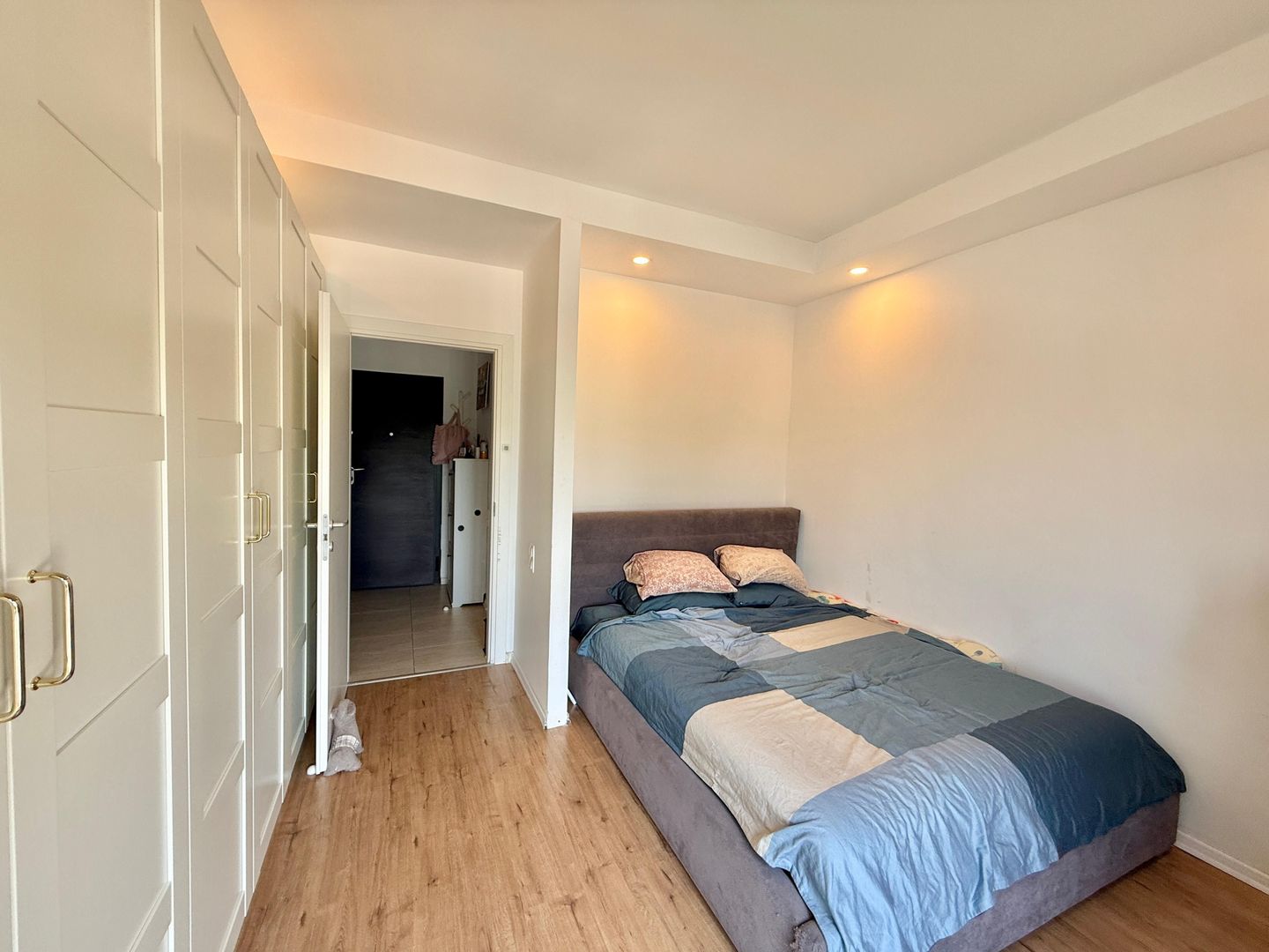COSMOPOLIS - Apartament cu 2 camere, mobilat si utilat. - Poză 6