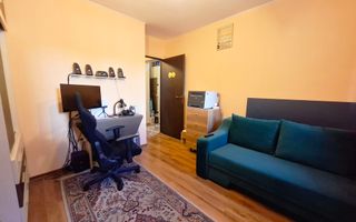 Apartament cu 3 camere, decomandat, zona Vest - Poză 7