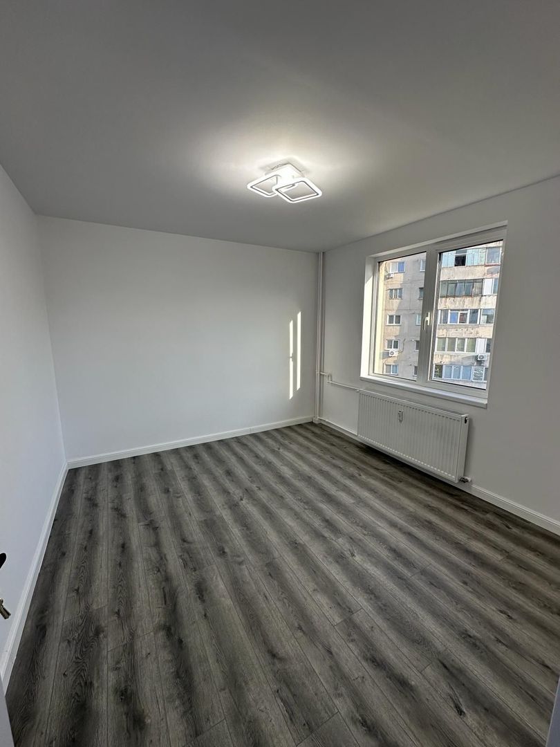 3 Camere Decomandat - Aparatorii Patriei - Loc de parcare - Poză 13