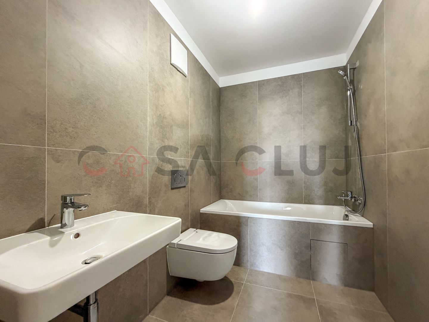 3 camere, bloc nou, finisat - Poză 6