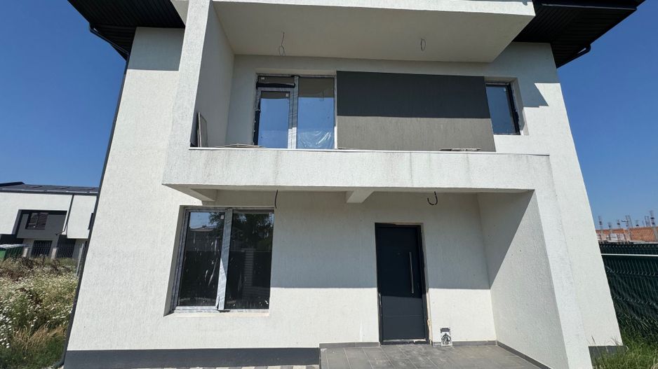 Individuala Otopeni, Odaile, curte MARE, 6 CAMERE - Poză 1