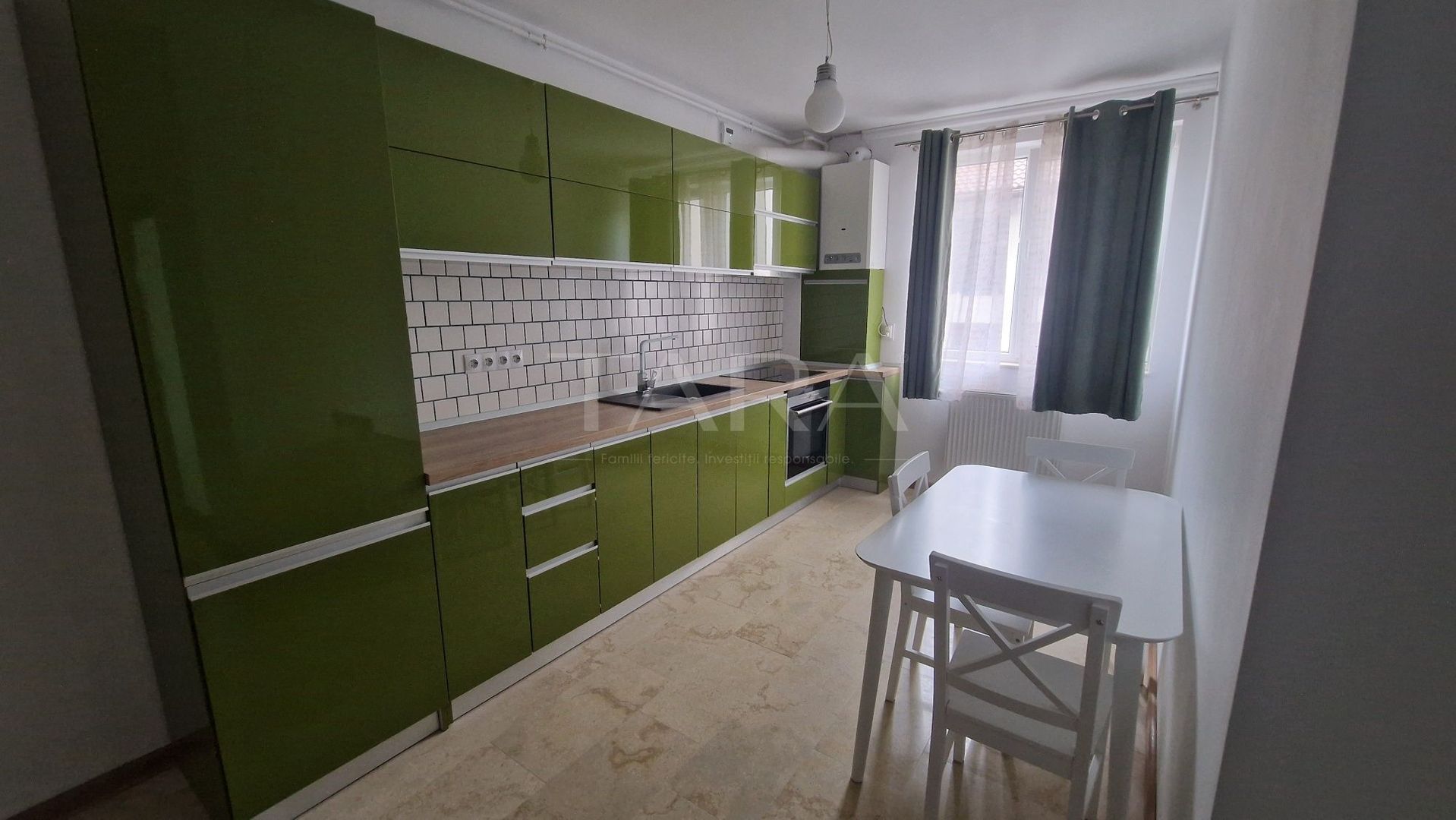 Apartament 2 camere decomandat, zona Vivo - Poză 1