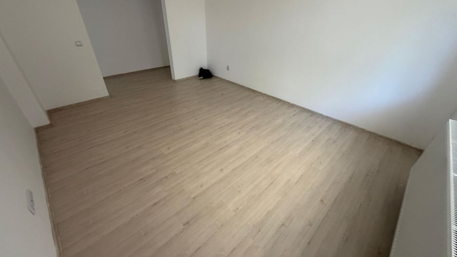 AP. 2 CAMERE - CURTE PROPRIE 65 MP, BLOC NOU, PARCARE INCLUSA,COMIS 0% - Poză 9