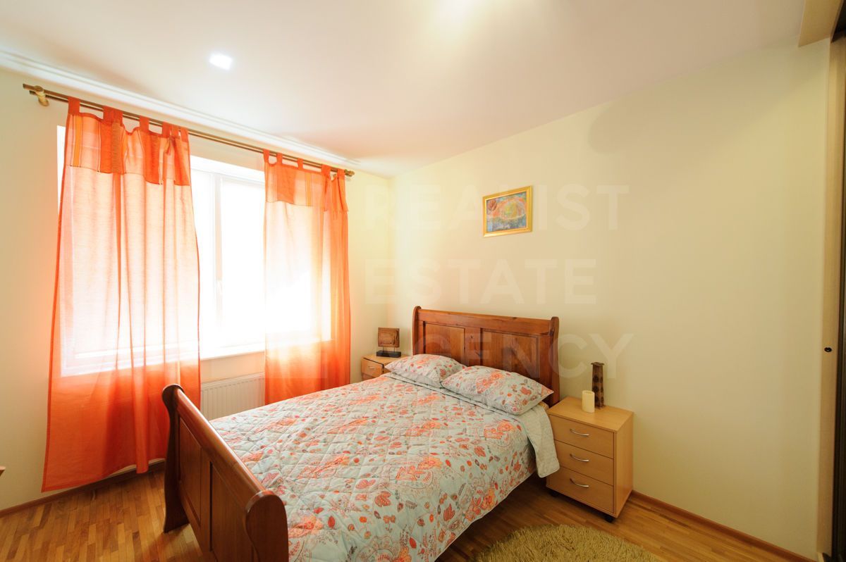 Chirie, apartament, 3 camere, str. Bucureşti, Centru - Poză 3