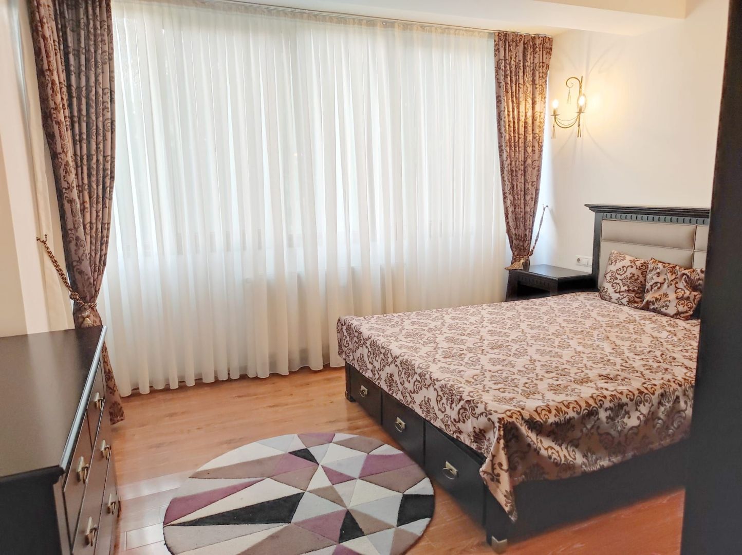 Apartament zona Magheru - Poză 11