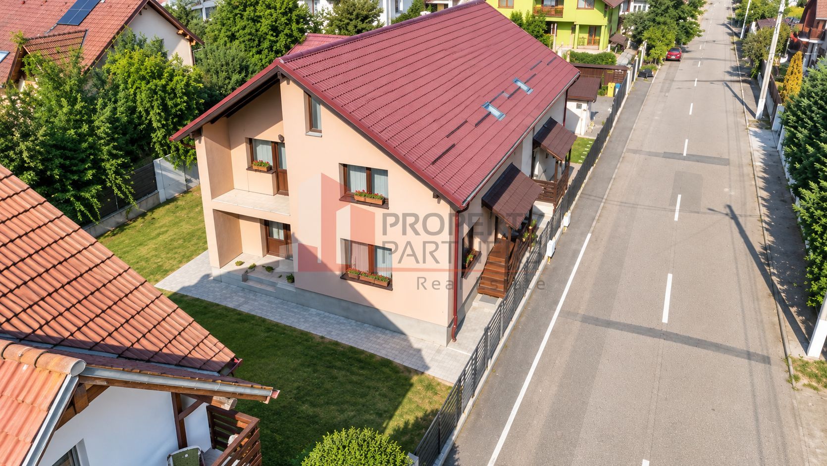 Casă tip duplex, renovată integral, în Cristian – Brașov - Poză 1