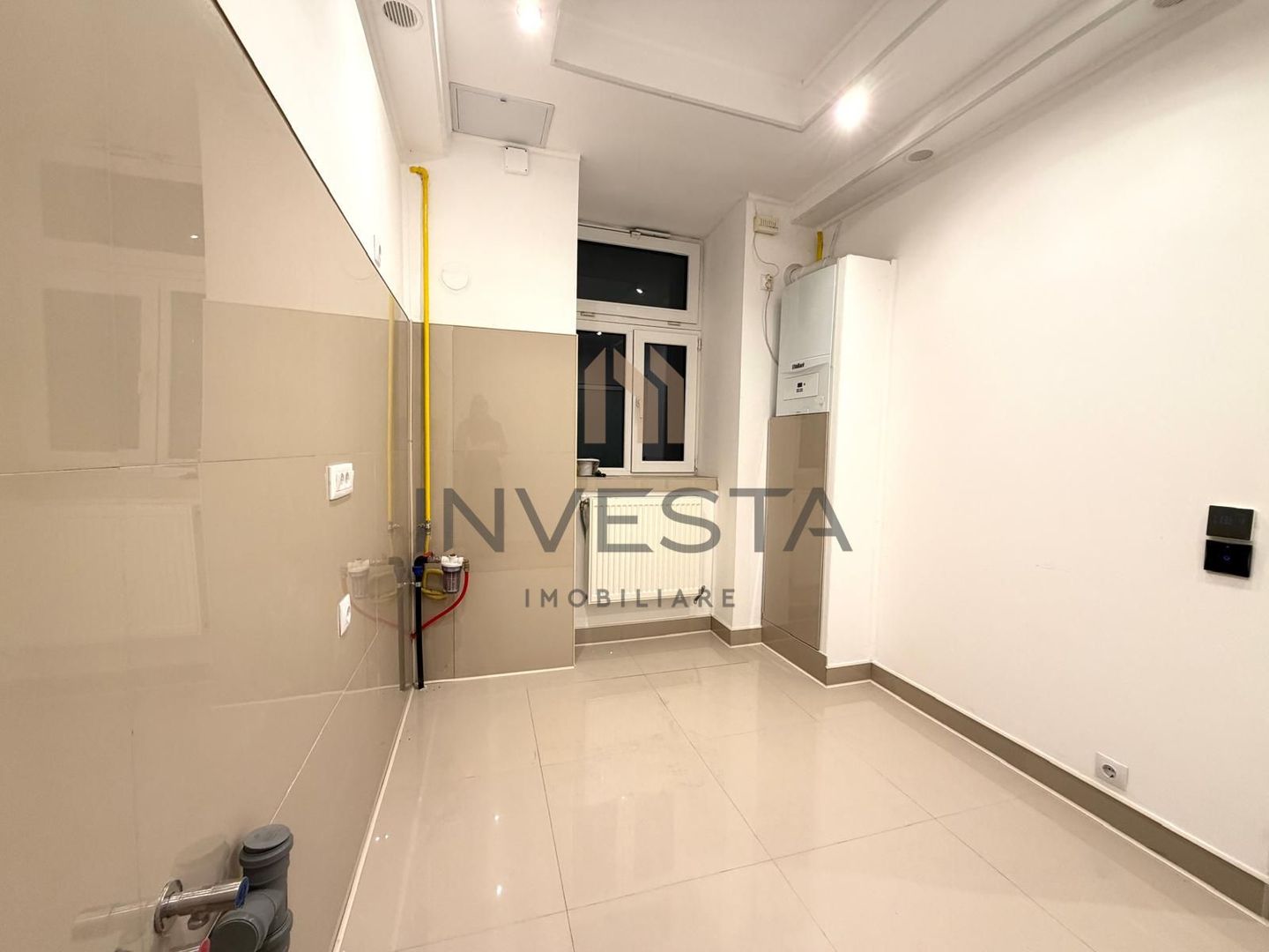 Apartament central cu 2 camere ! - Poză 6