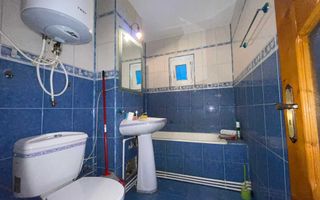 Inchiriere apartament 3 camere, Micro 20, 65 mp, 384 EURO/Luna - Poză 4