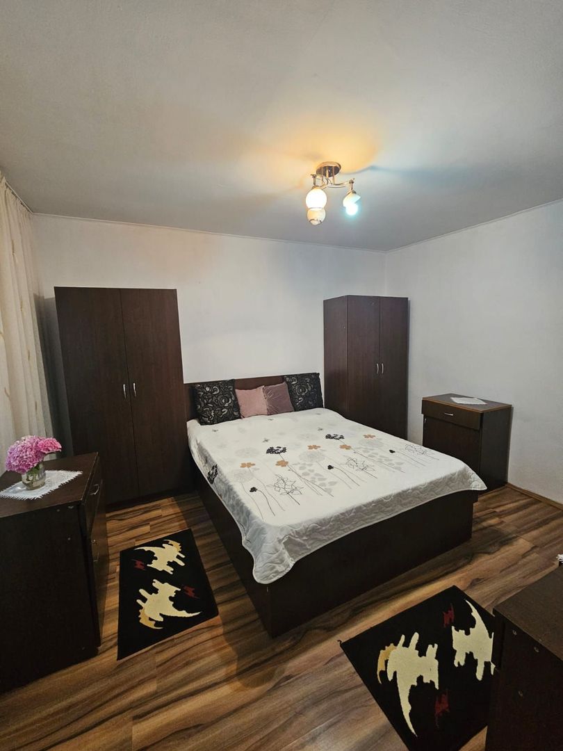 Casa si teren 3500 mp, Stefanesti - Golesti - Poză 3