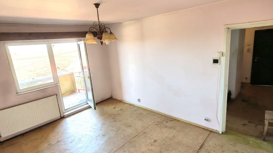 Apartament 3 camere decomandat 67 mp - Poză 1