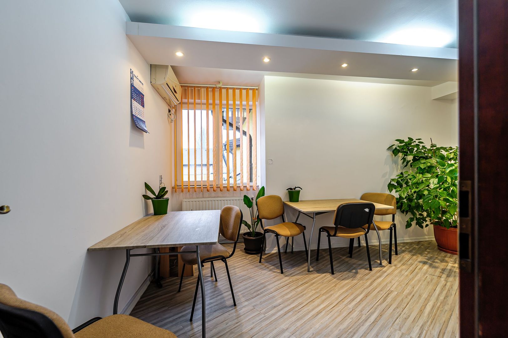 Oportunitate pentru afacerea ta, Spațiu cu destinație multiplă - Poză 3