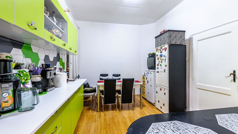 Apartament cu 2 camere, ultracentral, etajul 1 - Poză 5