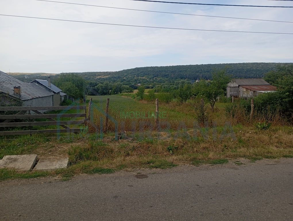 Teren intravilan de vanzare in Dobrovat, Iasi - Poză 1