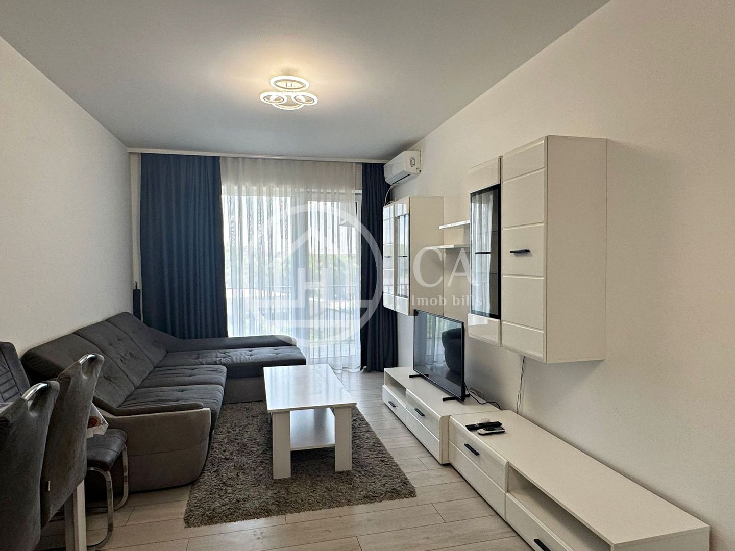 Apartament de închiriat cu 3 camere în PRIMA ONESTILOR, Oradea - Poză 1