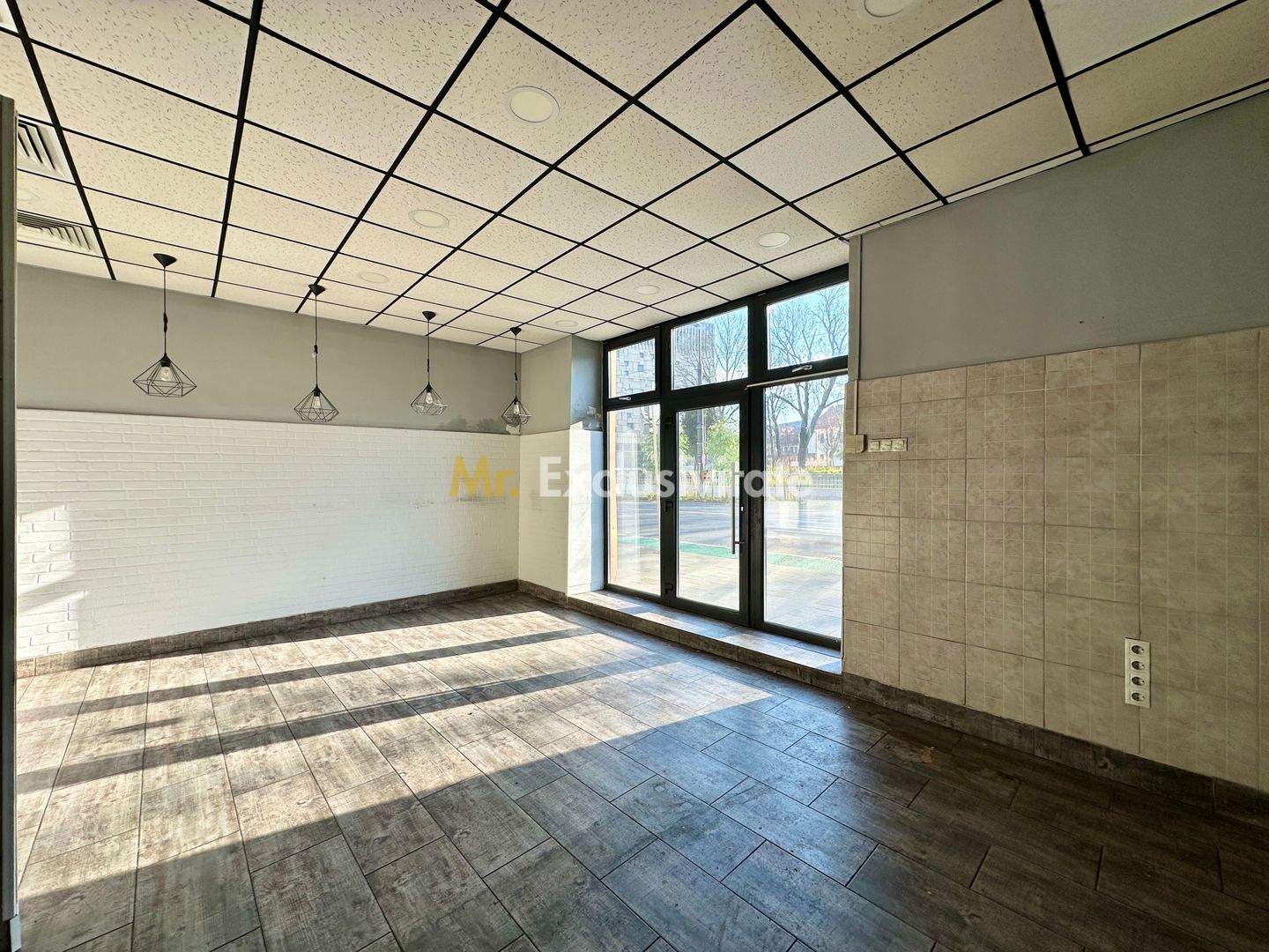 Inchiriere  Spatiu comercial , G Baritiu Centru - Poză 1