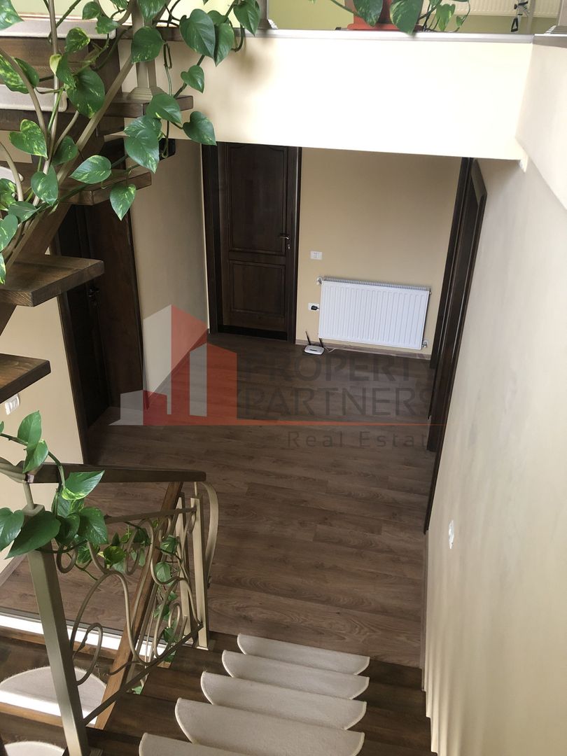 Vila de locuit in Bran/Predelut cu panorama superba. - Poză 34