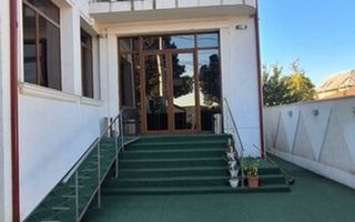 Casă / Vilă cu 8 camere de vânzare - Poză 5