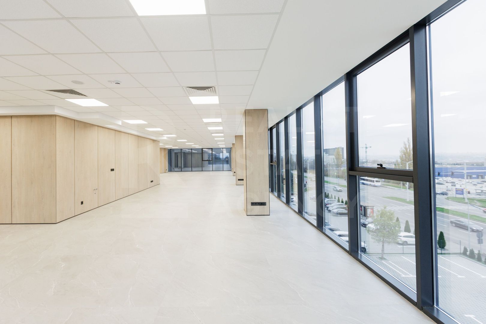 Chirie un complex de birouri ultra-modern, bulevardul Dacia, Botanica - Poză 36