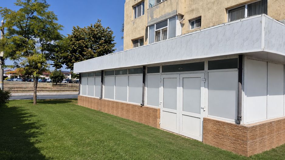 Apartament spatiu  de birouri  stradal de vanzare Mangalia Constanta - Poză 3