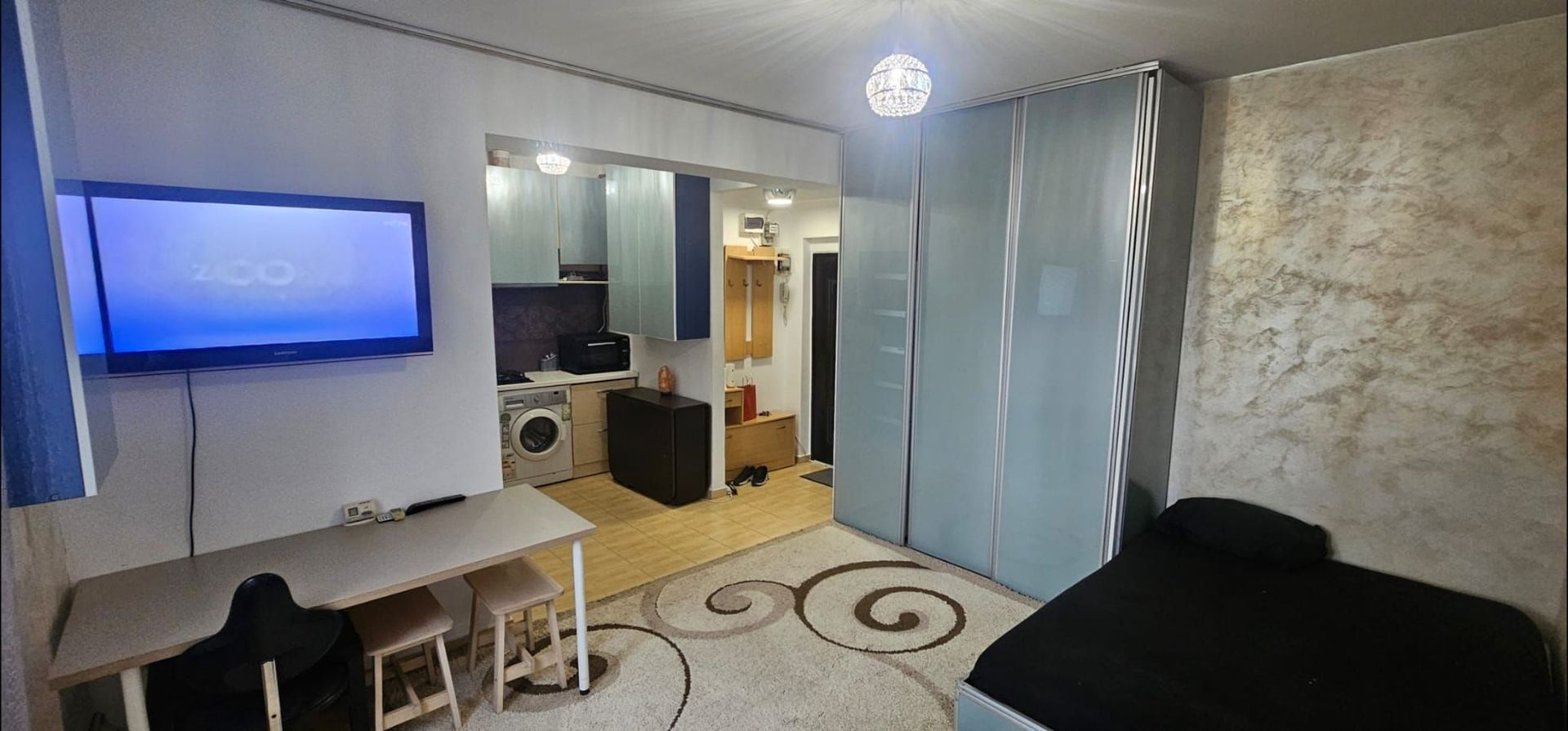 Garsoniera renovata complet – Piata Alba Iulia - Poză 1