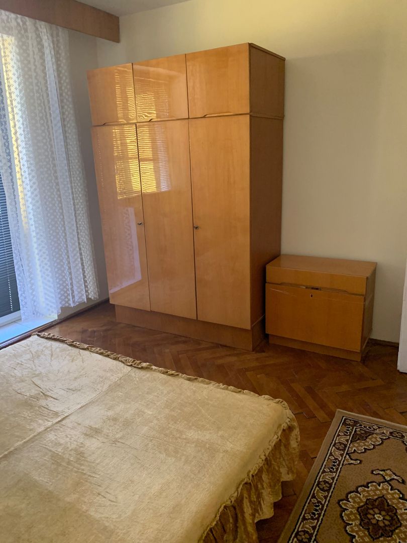 Apartament cu 4 camere de inchiriat zona Dragos Voda, Oradea - Poză 4
