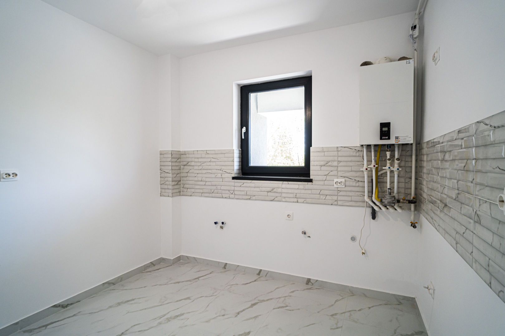 2 Camere, 72 mp, Spatios, Vedere Libera, Finalizat, Bloc Nou, Metrou Preciziei - Poză 9